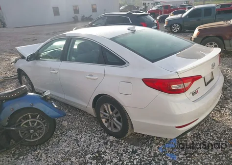 2016 Hyundai Sonata Se z USA, uszkodzony, nr VIN 5NPE24AF7GH336591